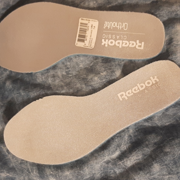 Reebok Zoku sneakers US 7.5. On the promotion pic - 🔥 Coral color. Not my color - Picture 10 of 15